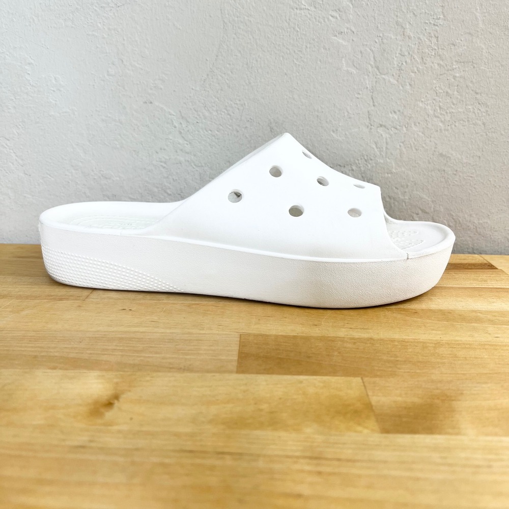 Crocs Sandals Classic Platform Slide Womens Size 8 White Slip On Shoes